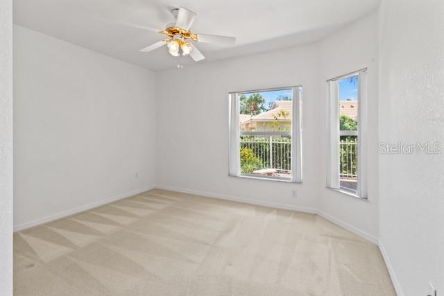 Image 22 of 43 For 920 Onager Court