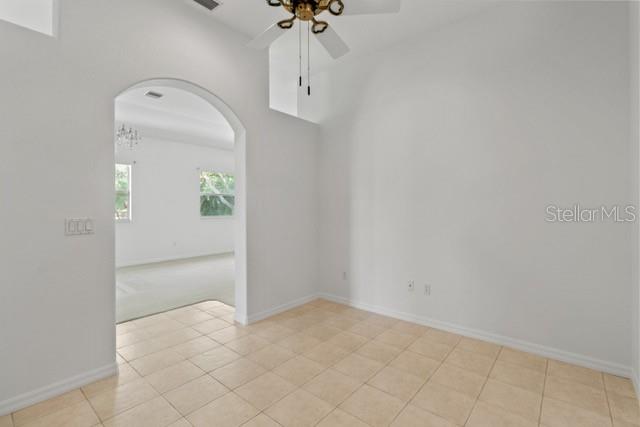 Image 8 of 43 For 920 Onager Court