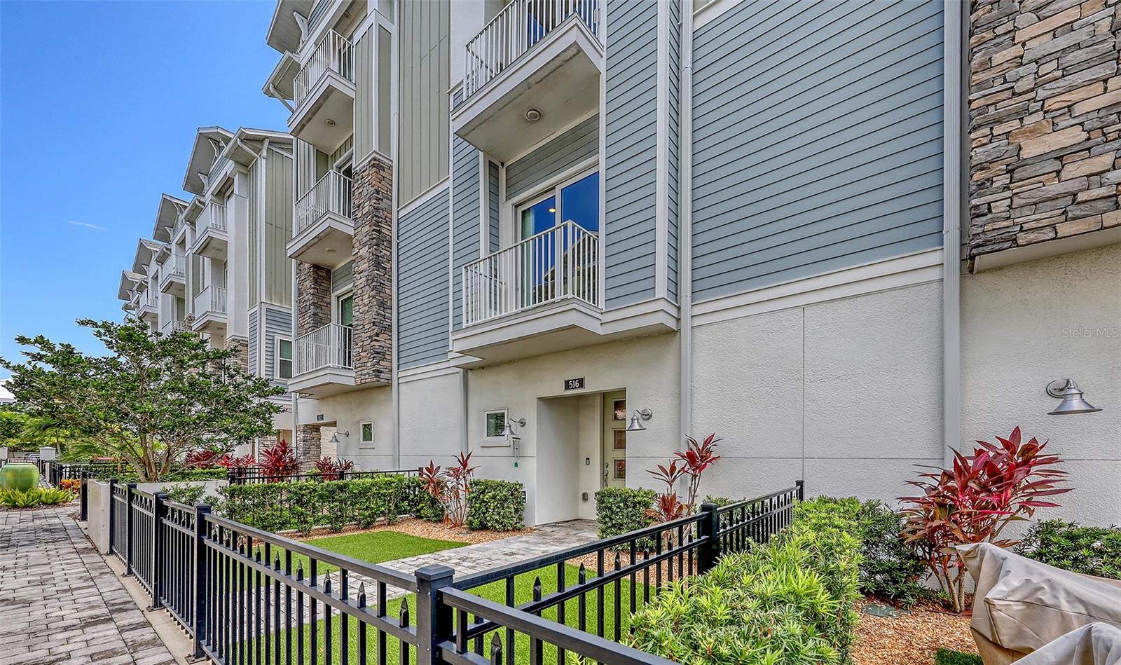 Details for 516 Laurel Park Drive, SARASOTA, FL 34236