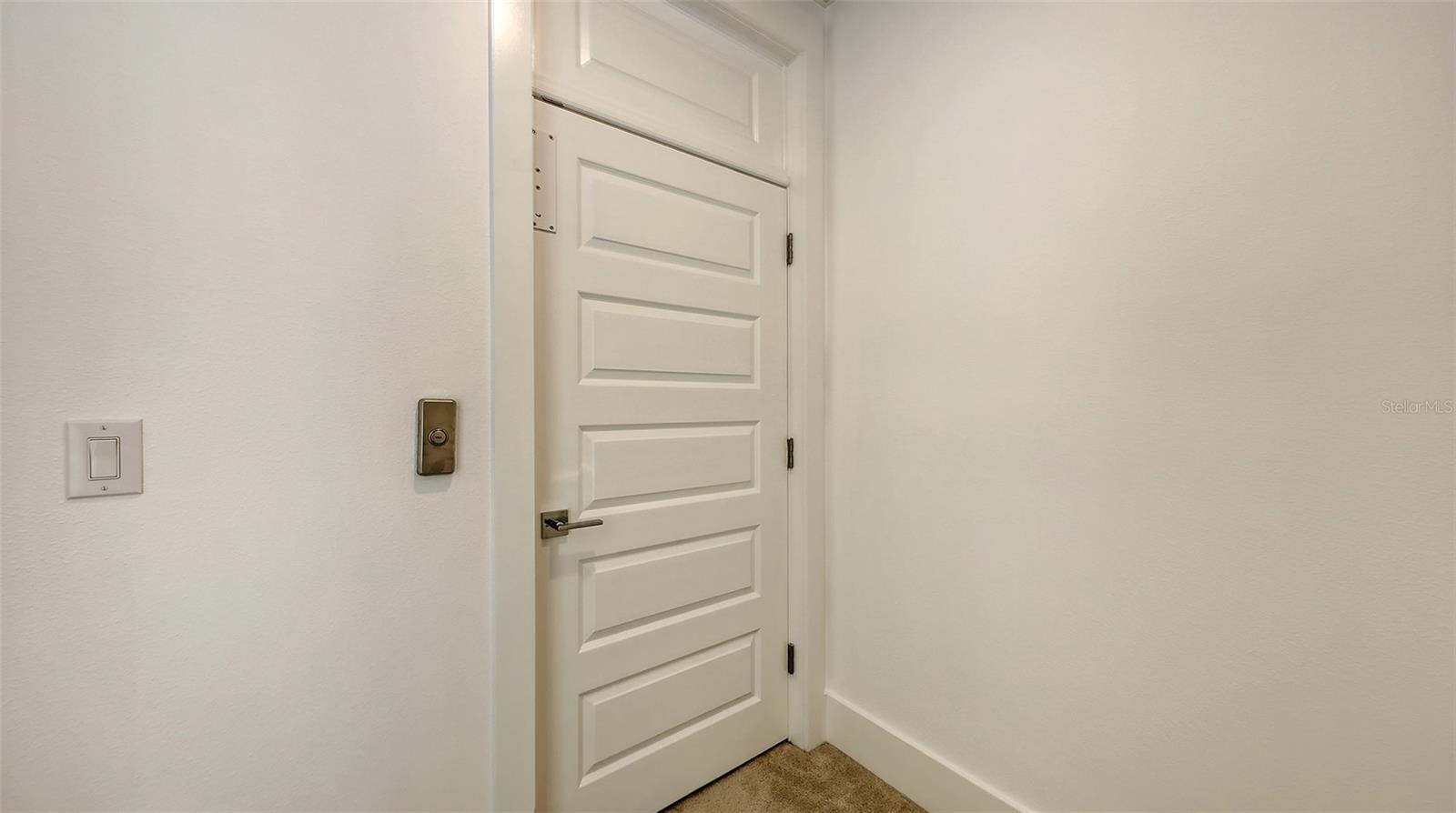 Image 31 of 46 For 516 Laurel Park Drive