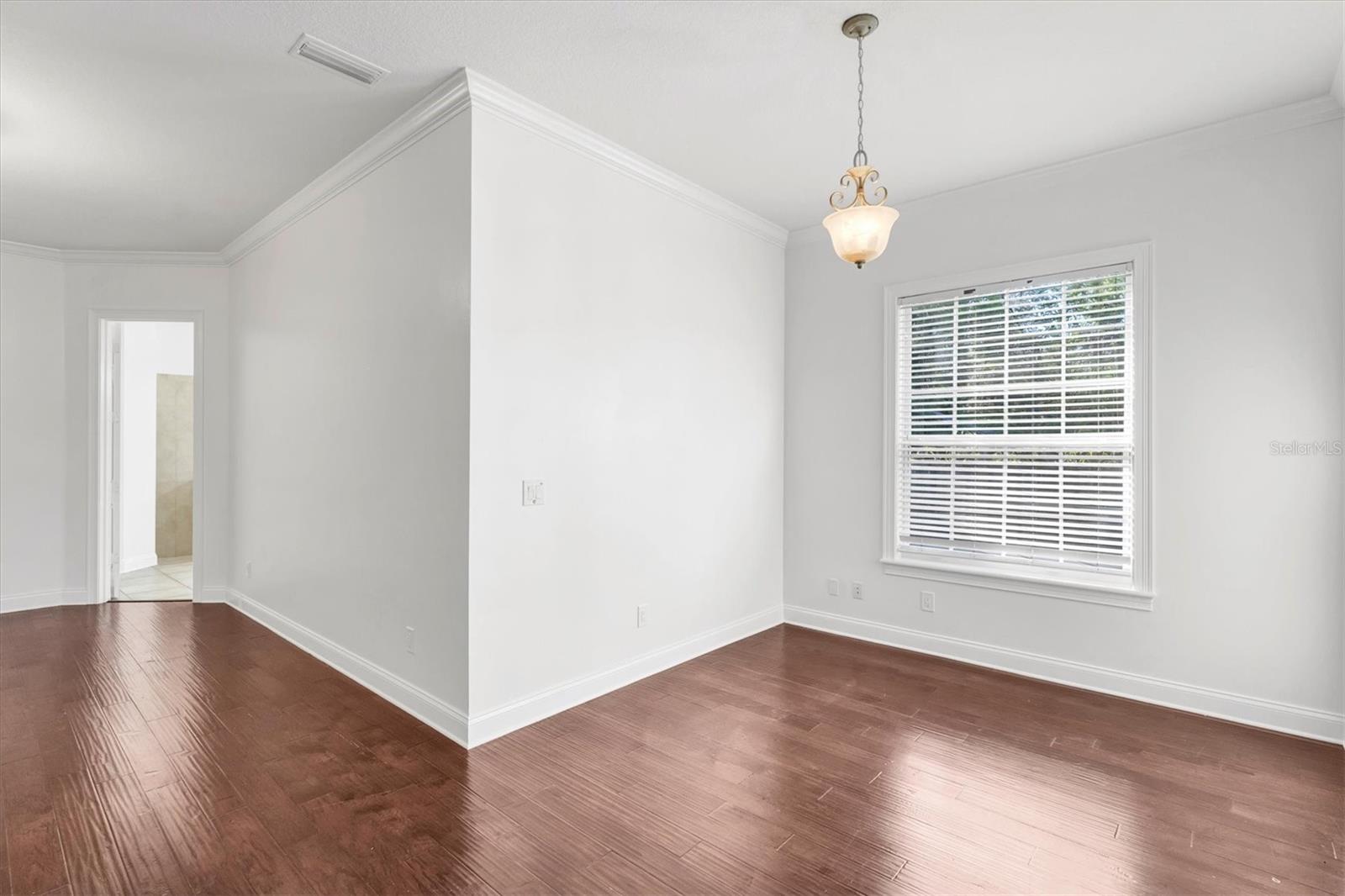 Listing photo id 21 for 10818 Tradition Loop