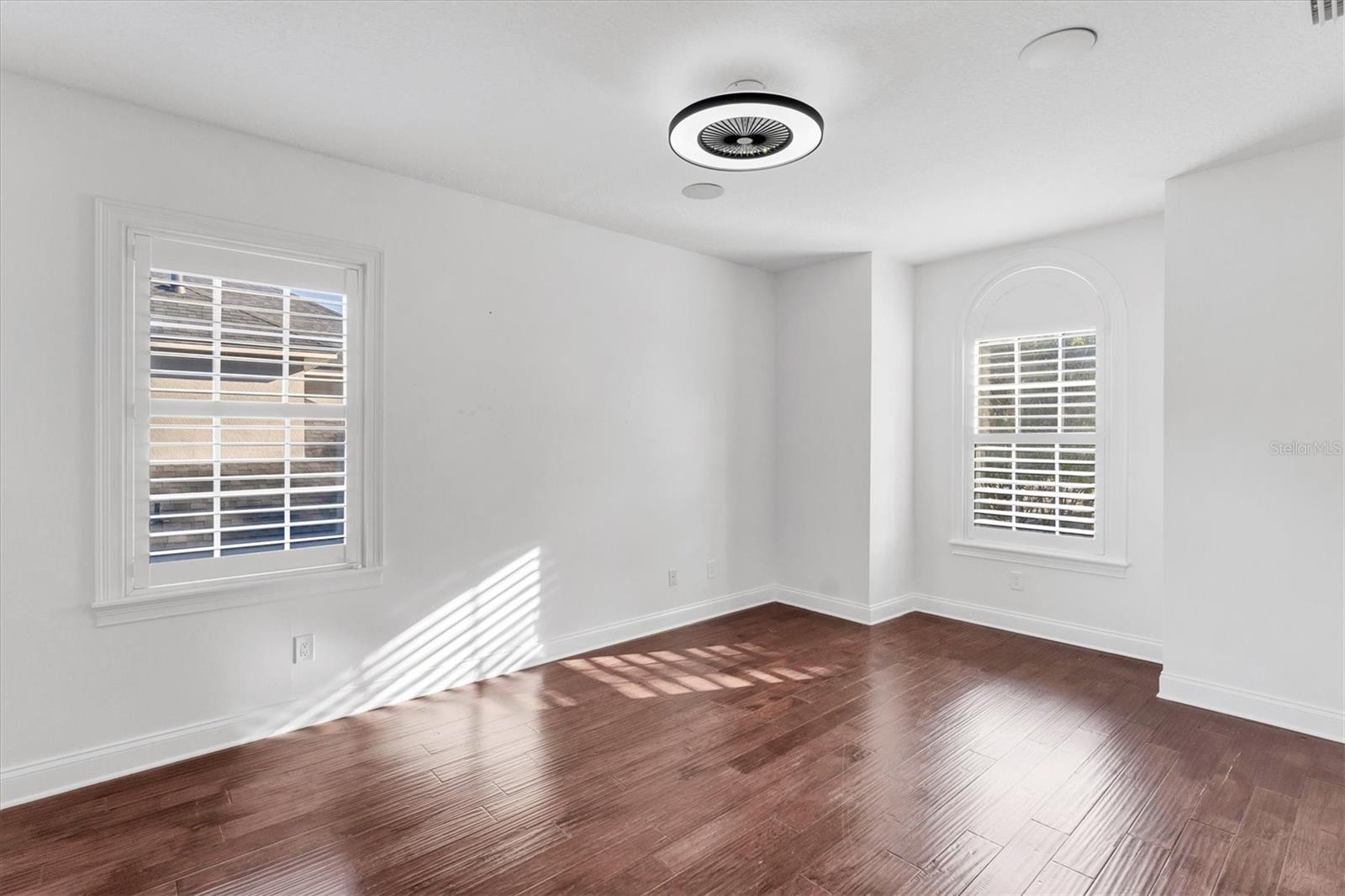 Listing photo id 34 for 10818 Tradition Loop