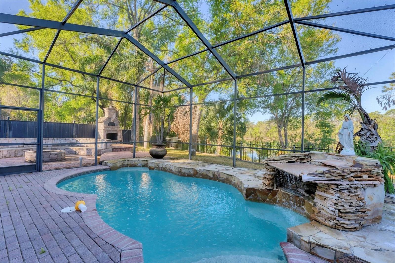 Listing photo id 41 for 10818 Tradition Loop