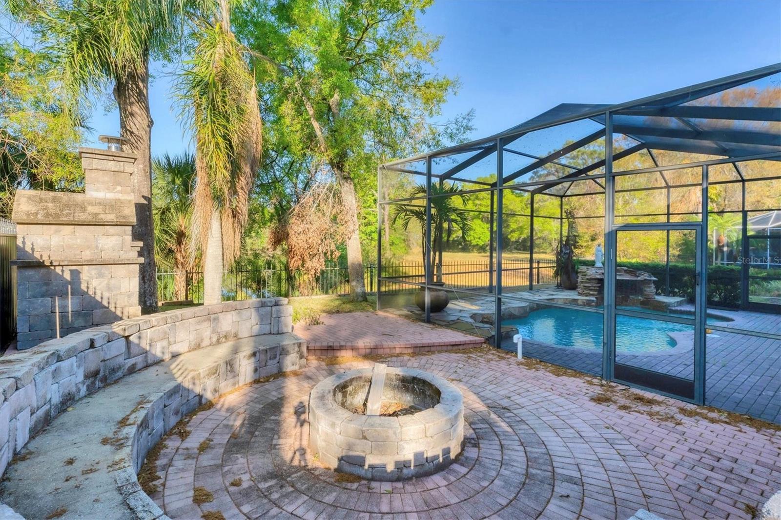 Listing photo id 45 for 10818 Tradition Loop