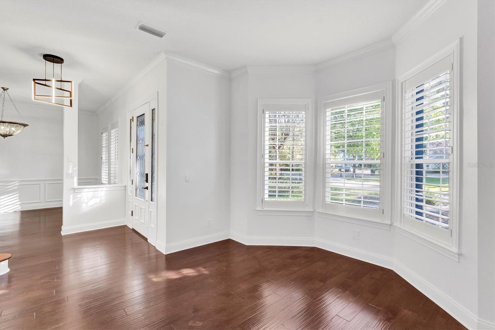 Listing photo id 5 for 10818 Tradition Loop