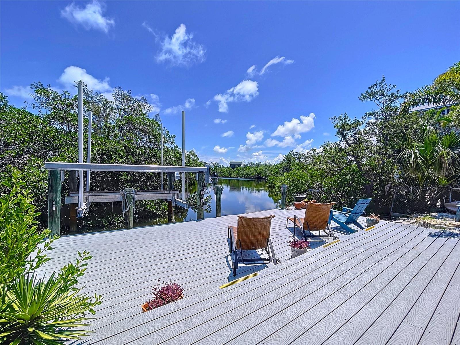 Image 47 of 70 For 706 Jacaranda Road