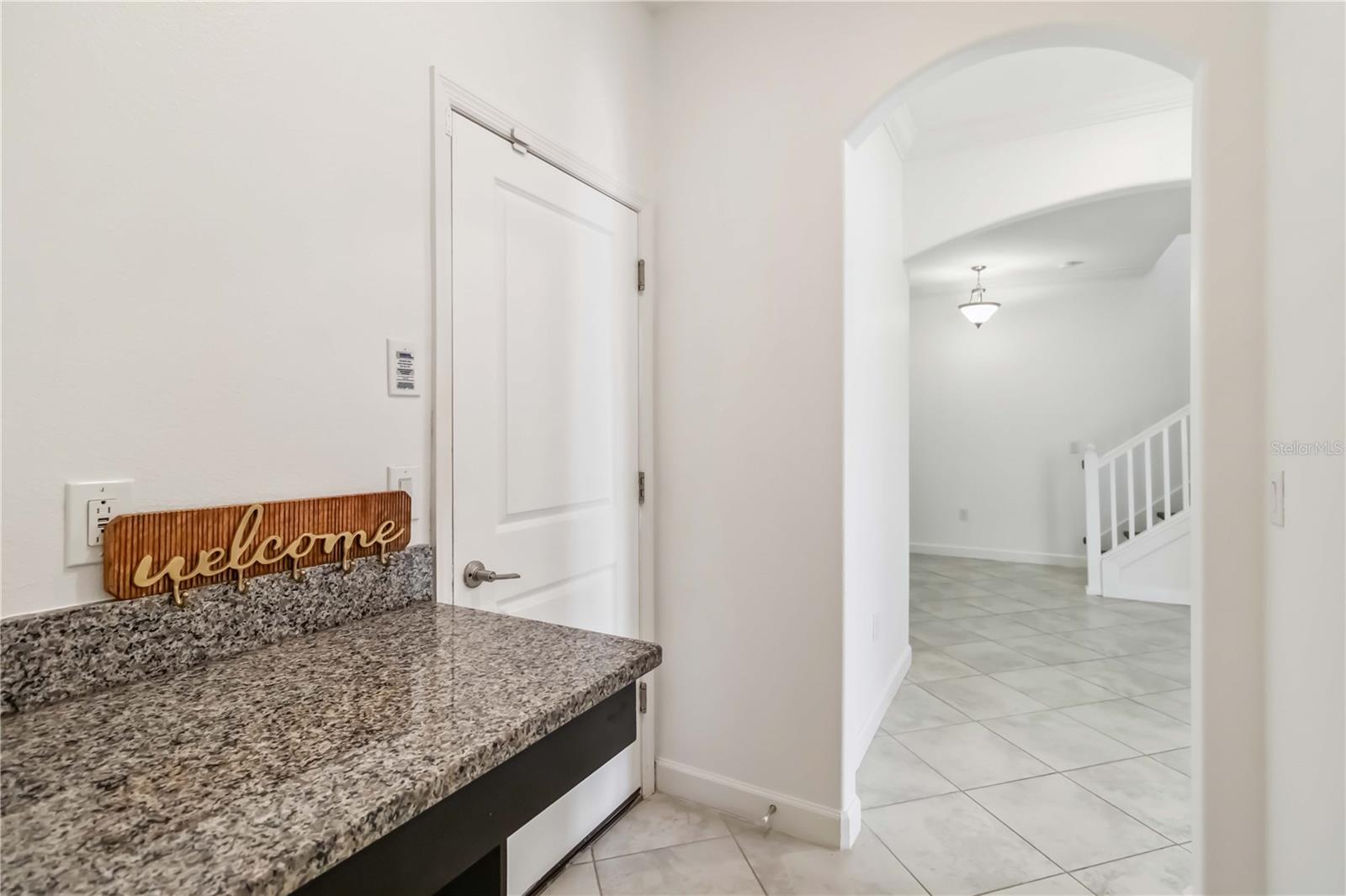 Image 19 of 59 For 9629 Ivory Drive