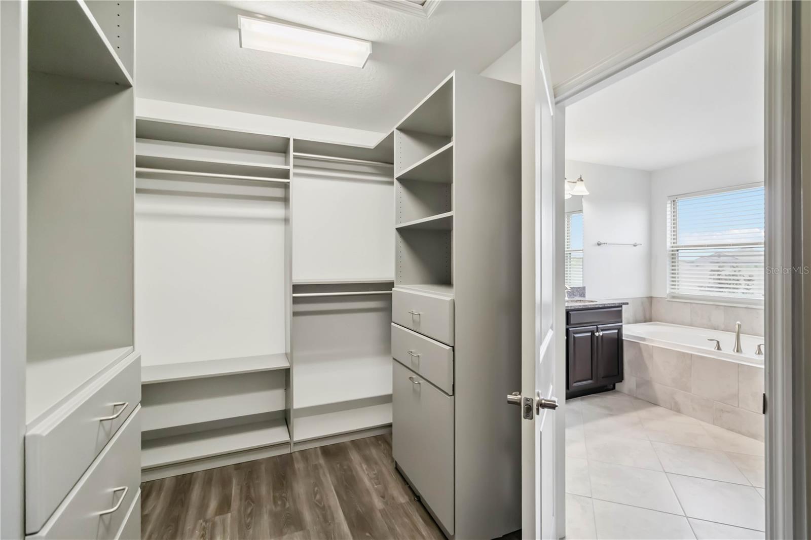Image 41 of 59 For 9629 Ivory Drive