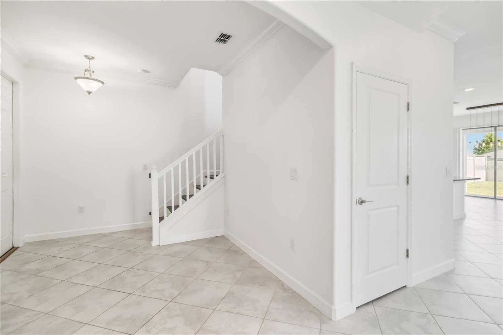 Image 5 of 59 For 9629 Ivory Drive