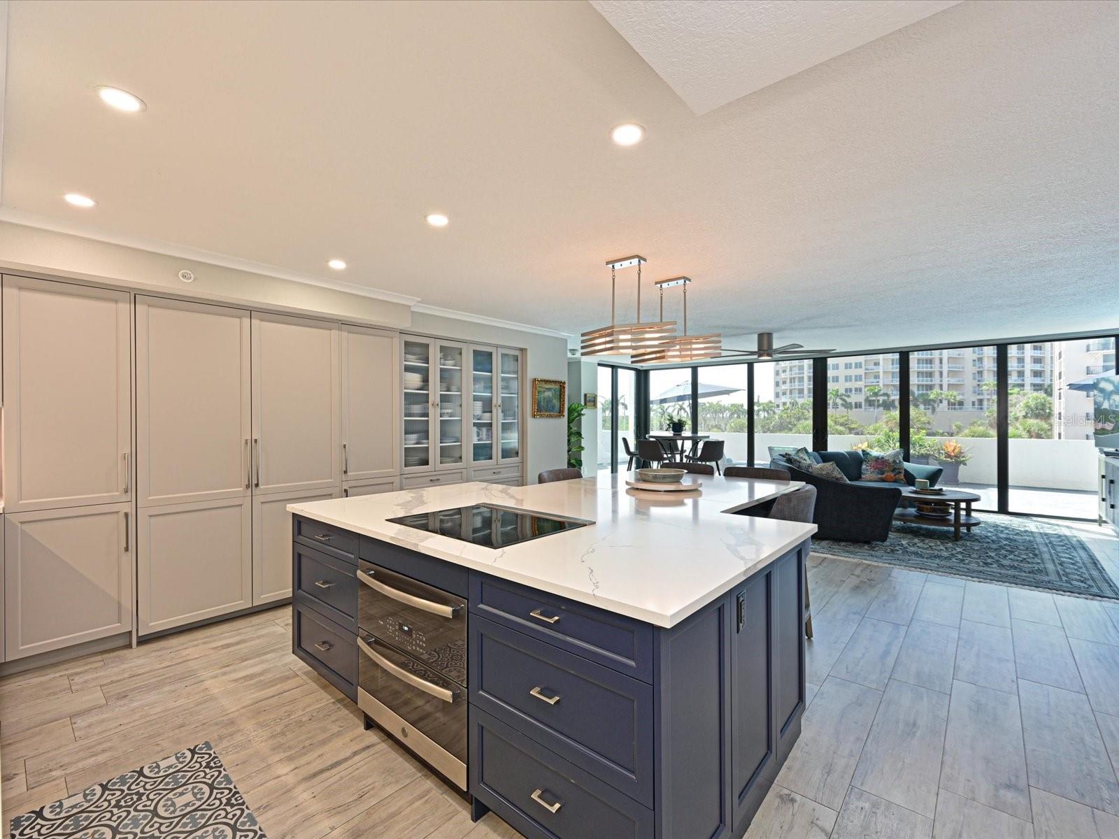 Image 11 of 55 For 1102 Benjamin Franklin Drive 310