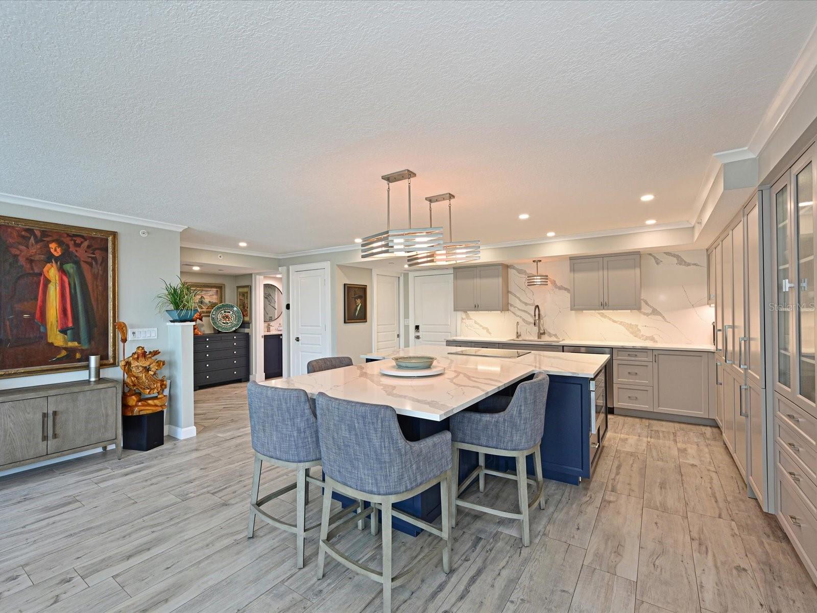 Image 13 of 55 For 1102 Benjamin Franklin Drive 310