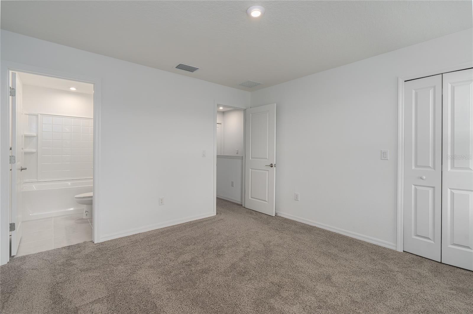 Image 15 of 39 For 6329 Fairmont Lane