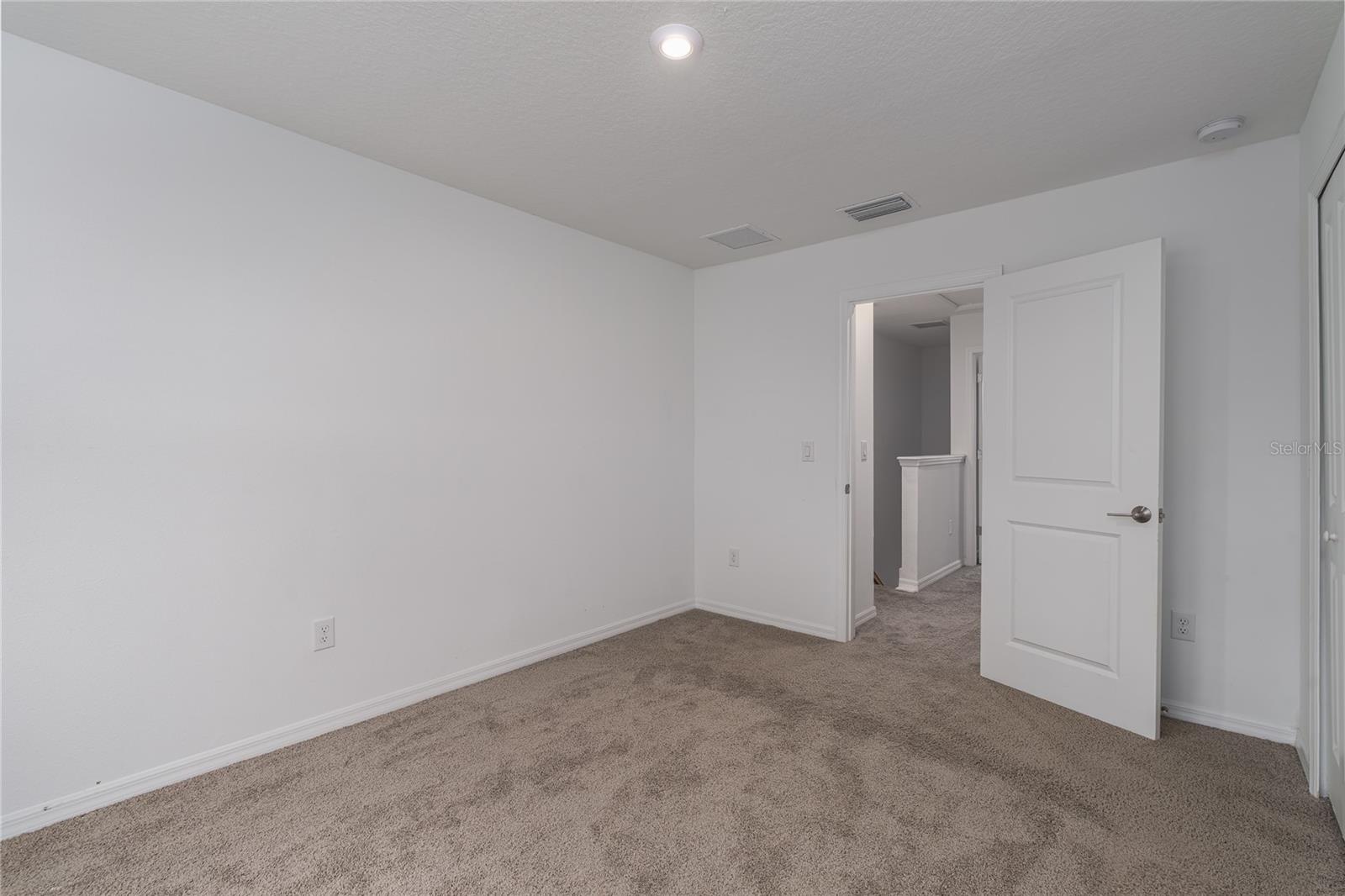 Image 21 of 39 For 6329 Fairmont Lane