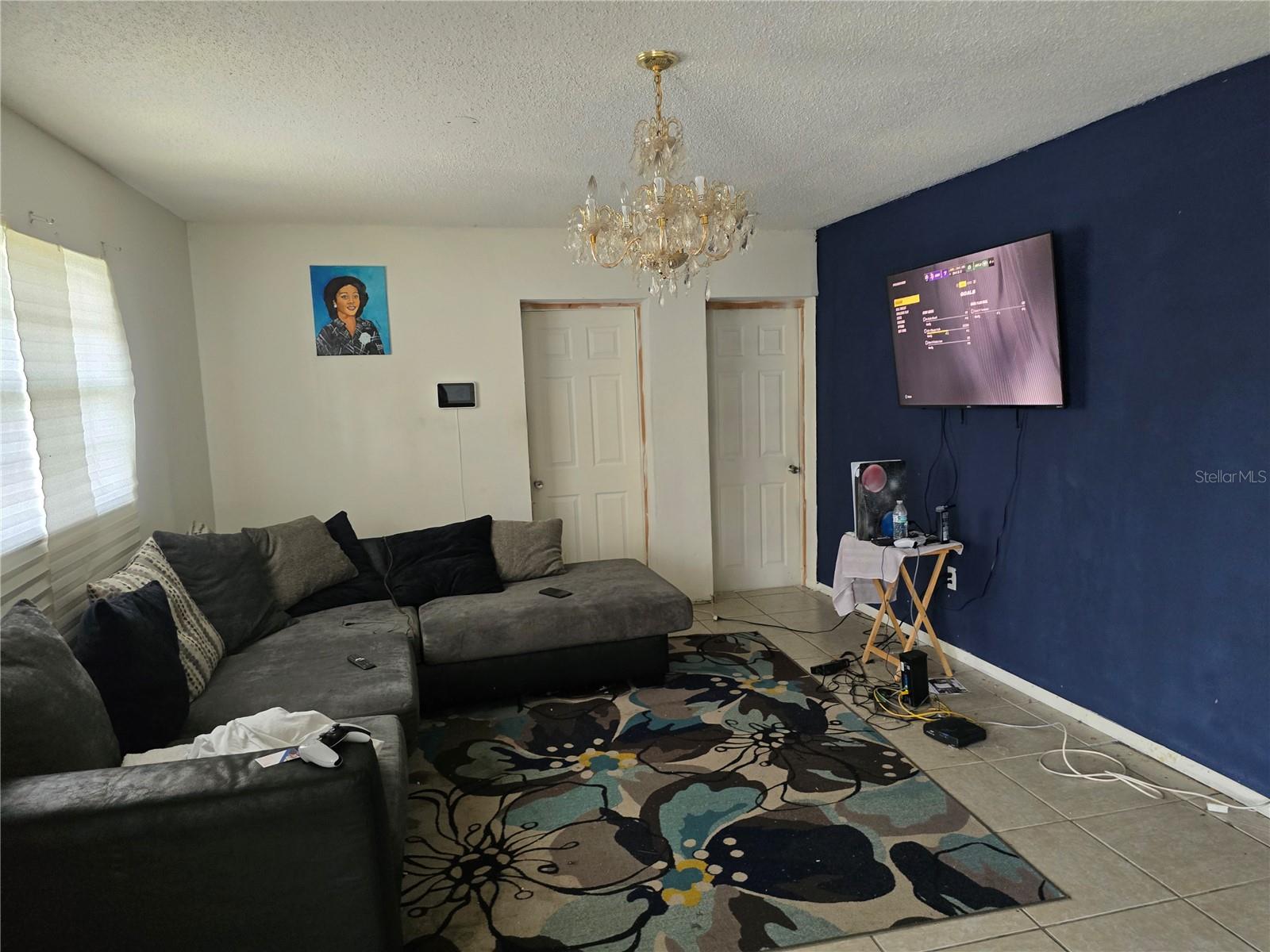 Image 5 of 9 For 924 31st Street E