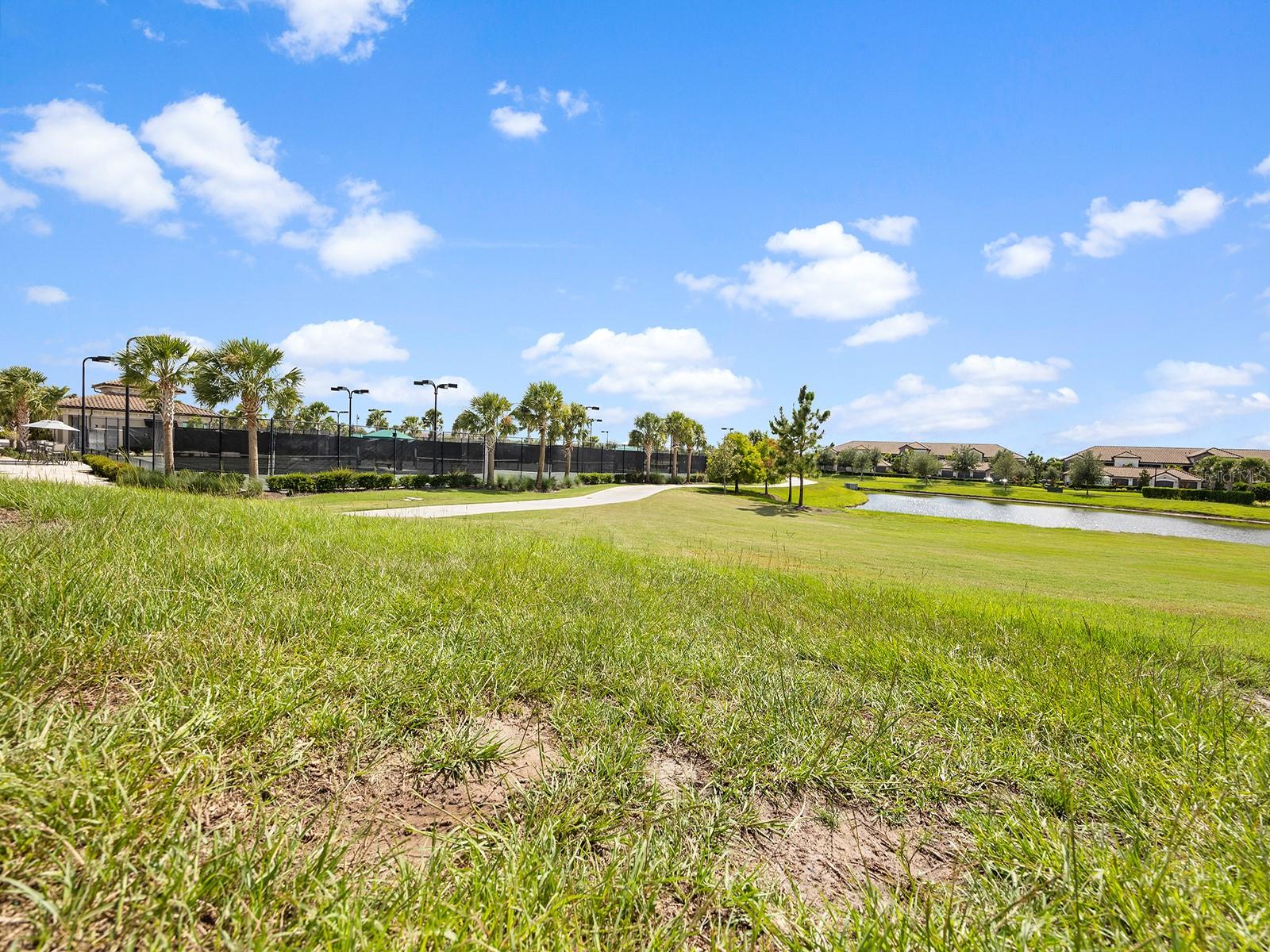 Image 44 of 92 For 17118 Vardon Terrace 307