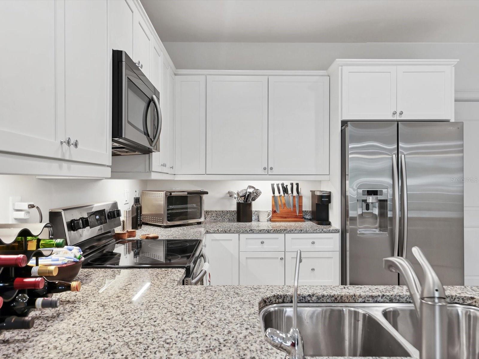 Image 12 of 47 For 525 Orange Avenue 204