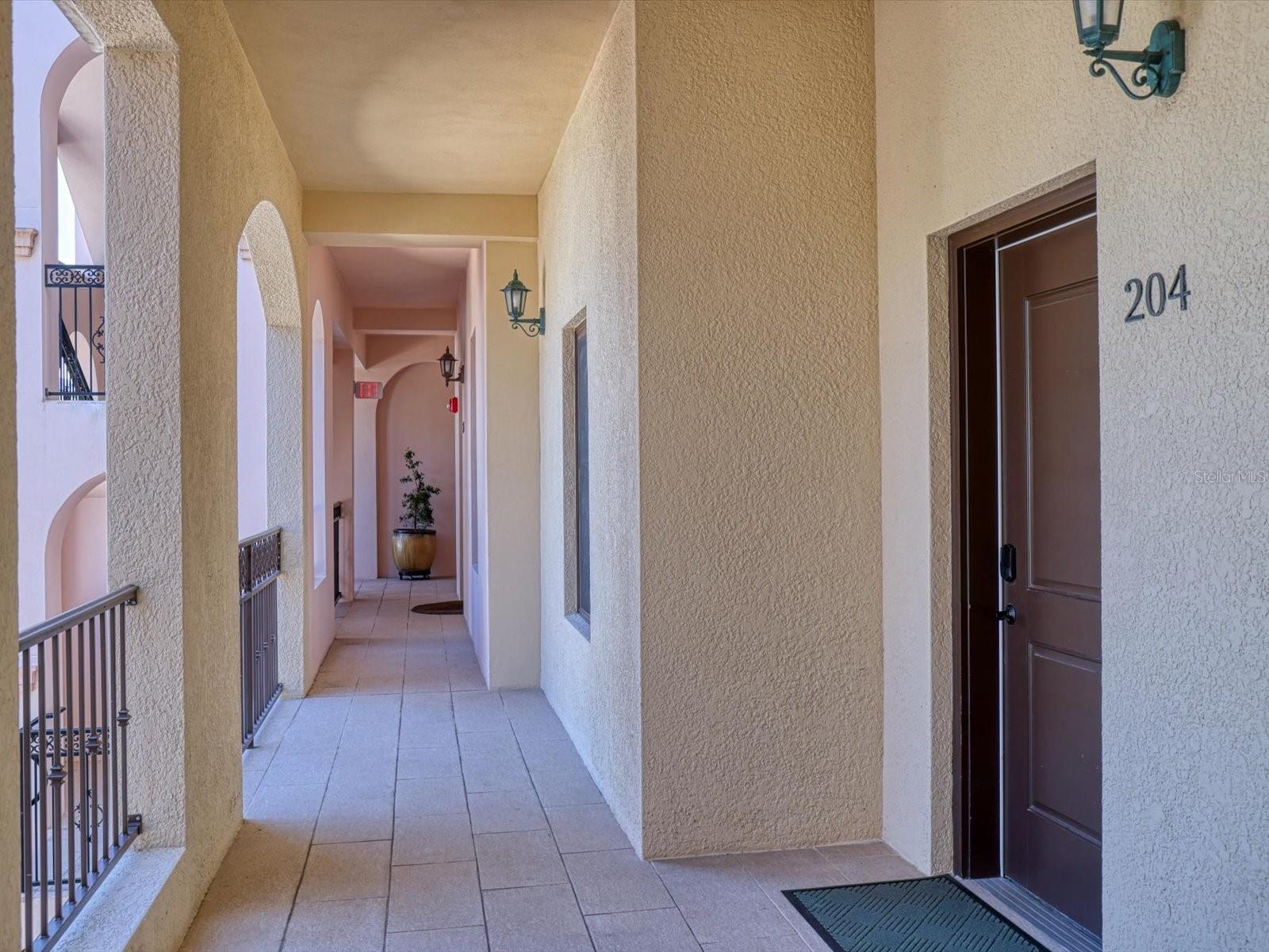 Image 24 of 47 For 525 Orange Avenue 204