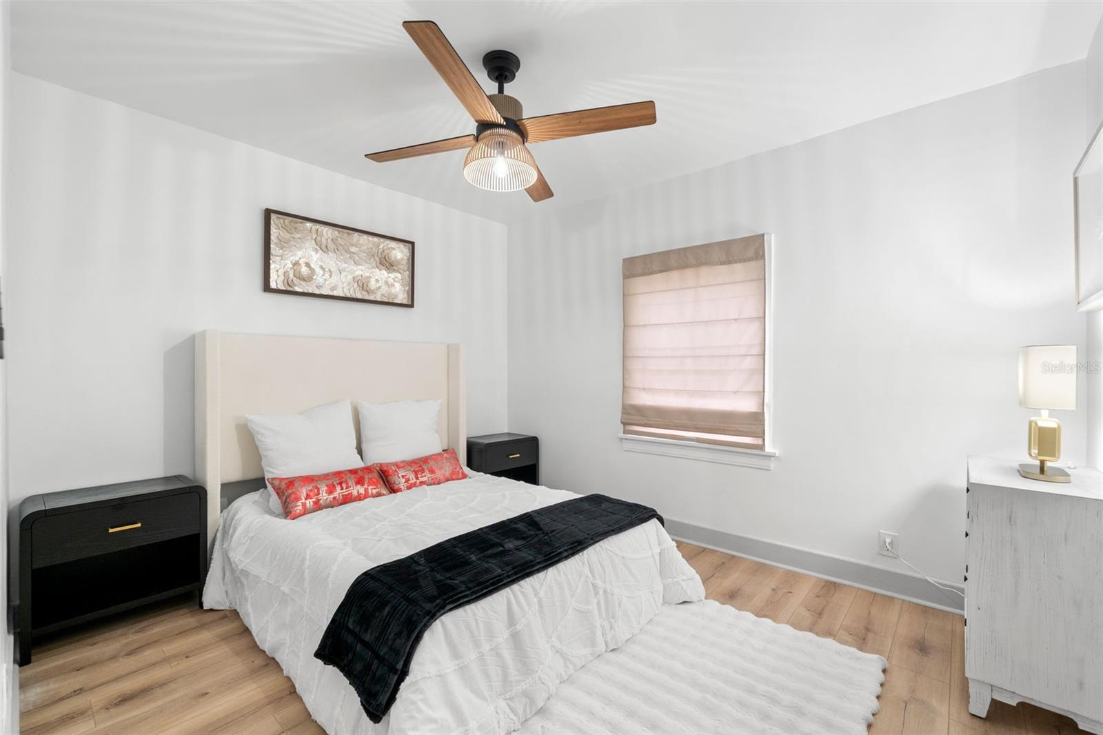 Image 17 of 25 For 4536 1st Avenue N