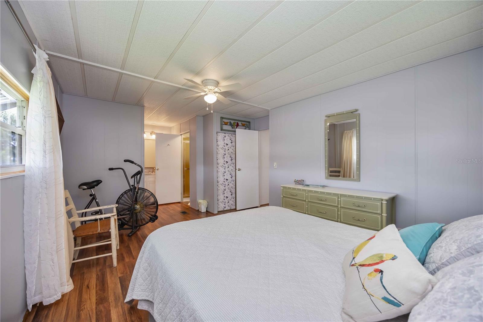 Image 5 of 28 For 5131 11th Street W