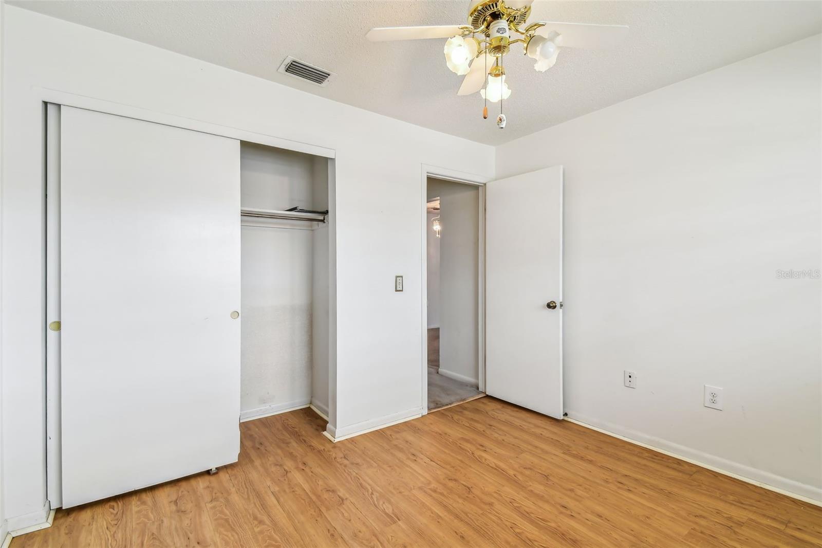 Image 33 of 75 For 5070 Lily Street N