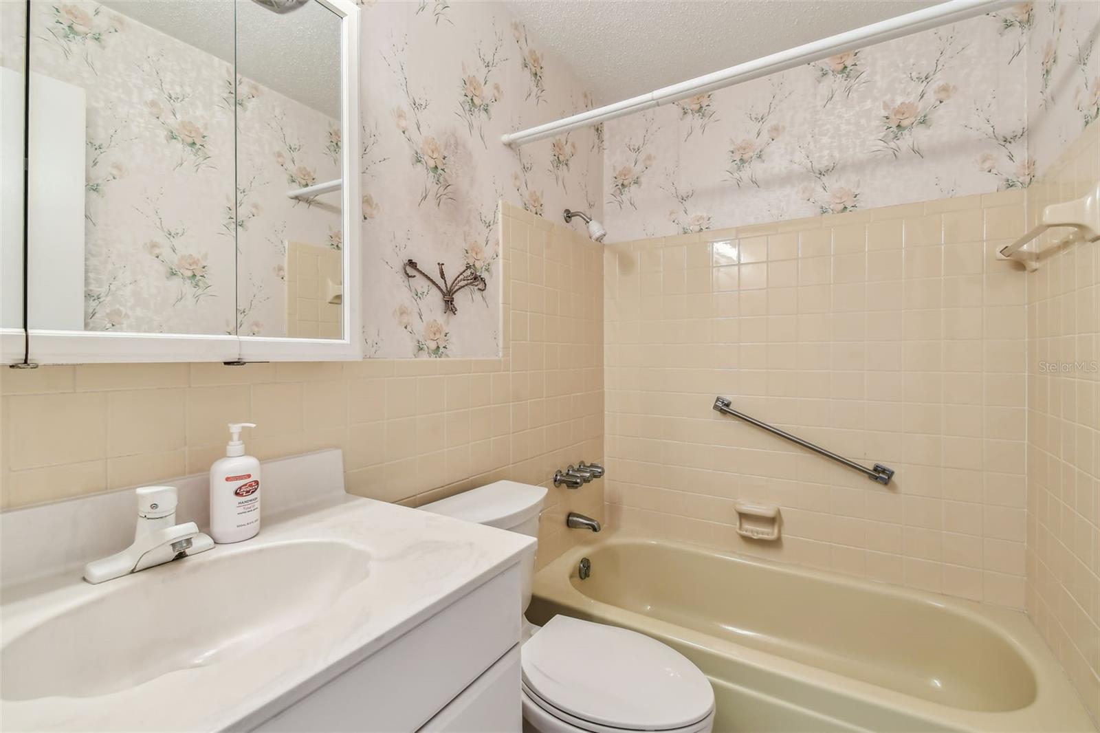 Image 36 of 75 For 5070 Lily Street N