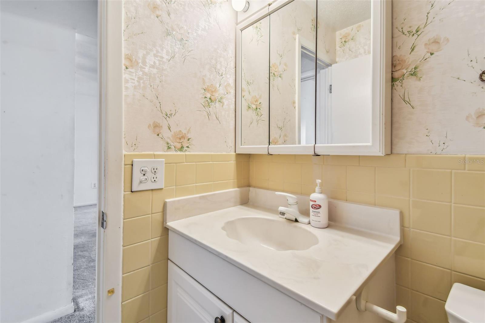 Image 38 of 75 For 5070 Lily Street N