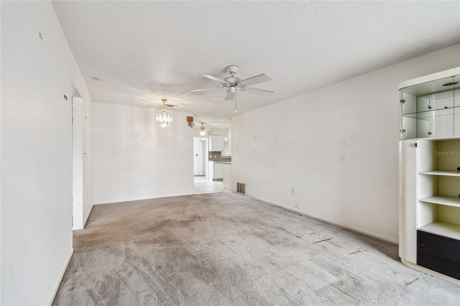 Image 5 of 75 For 5070 Lily Street N
