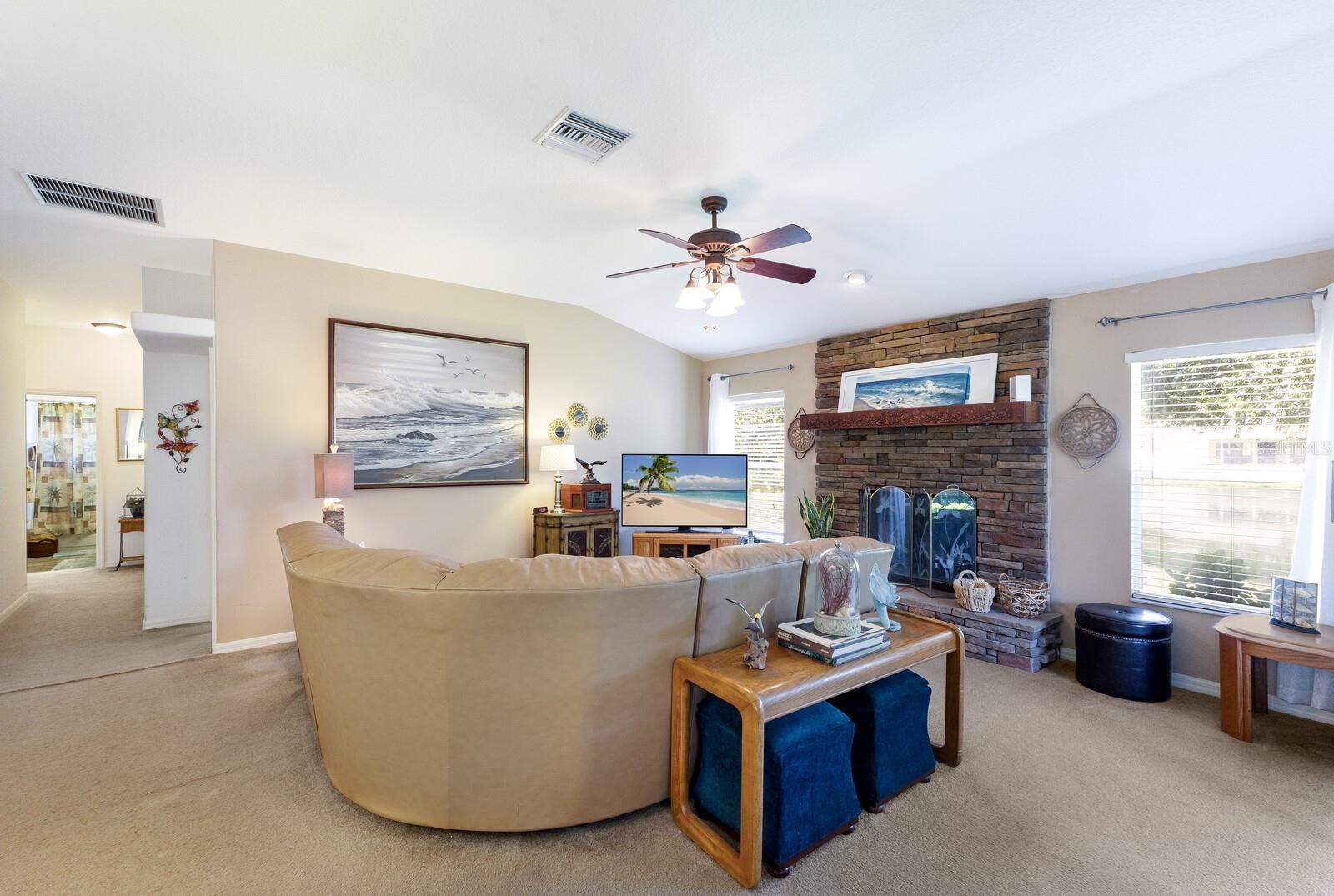 Image 7 of 28 For 6115 68th Drive E