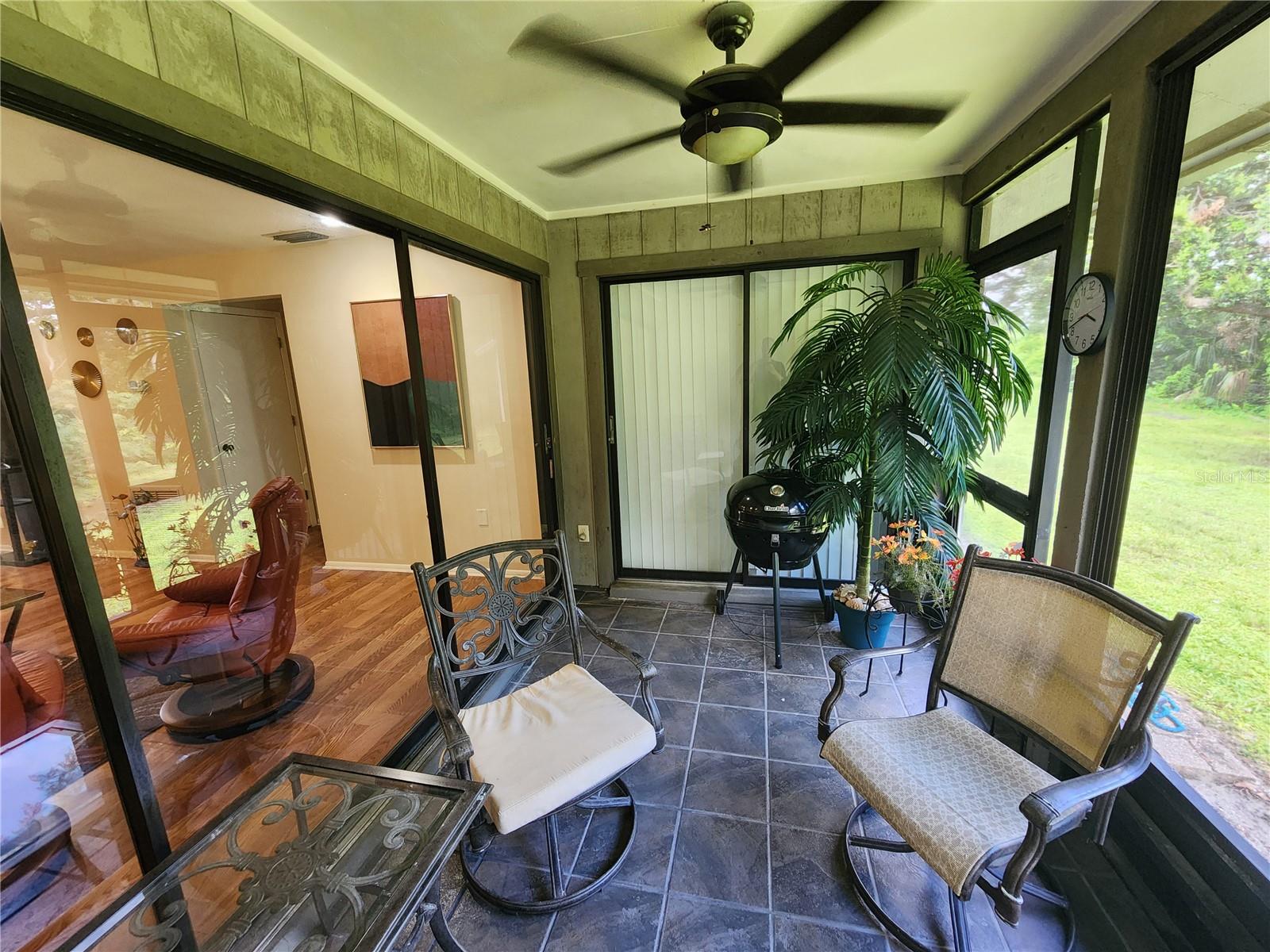 Image 14 of 29 For 948 Beneva Road V25
