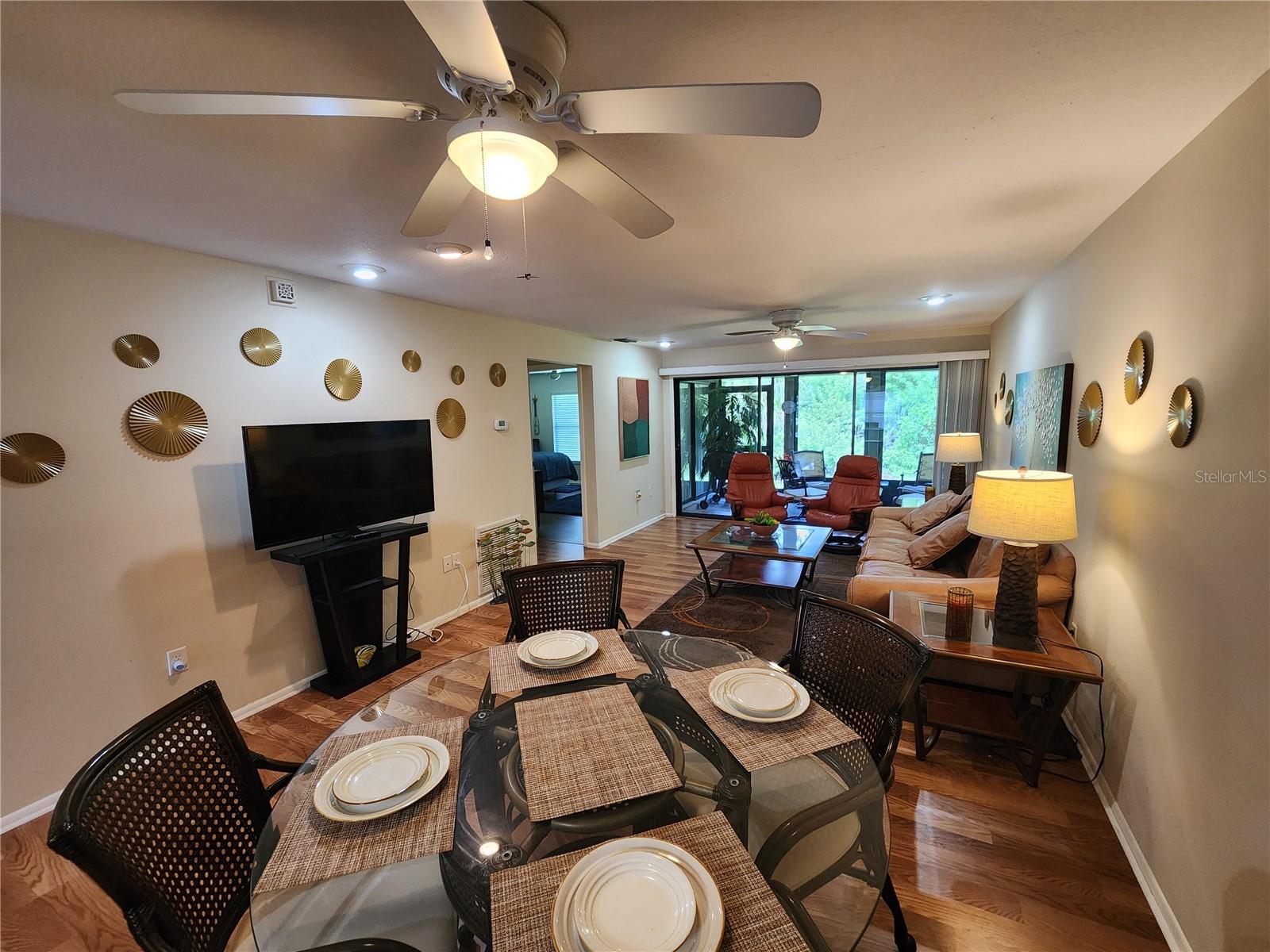 Image 2 of 29 For 948 Beneva Road V25