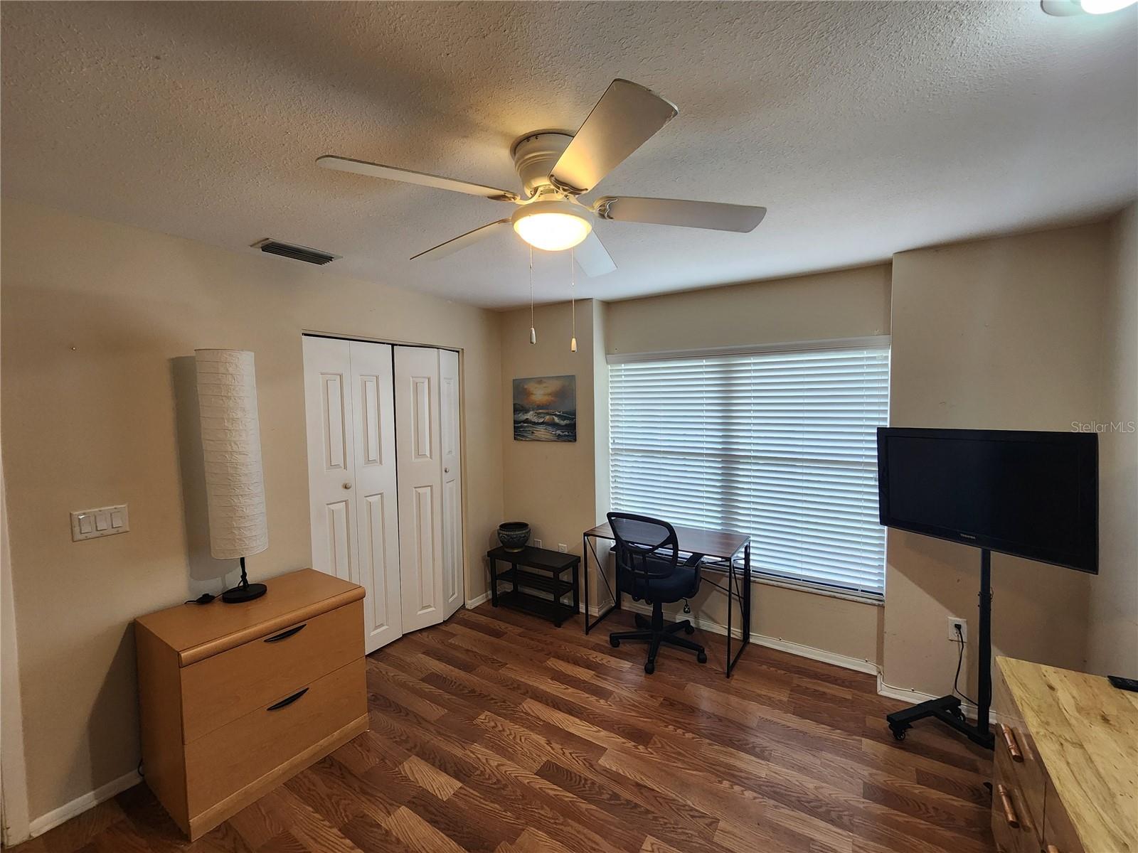 Image 21 of 29 For 948 Beneva Road V25