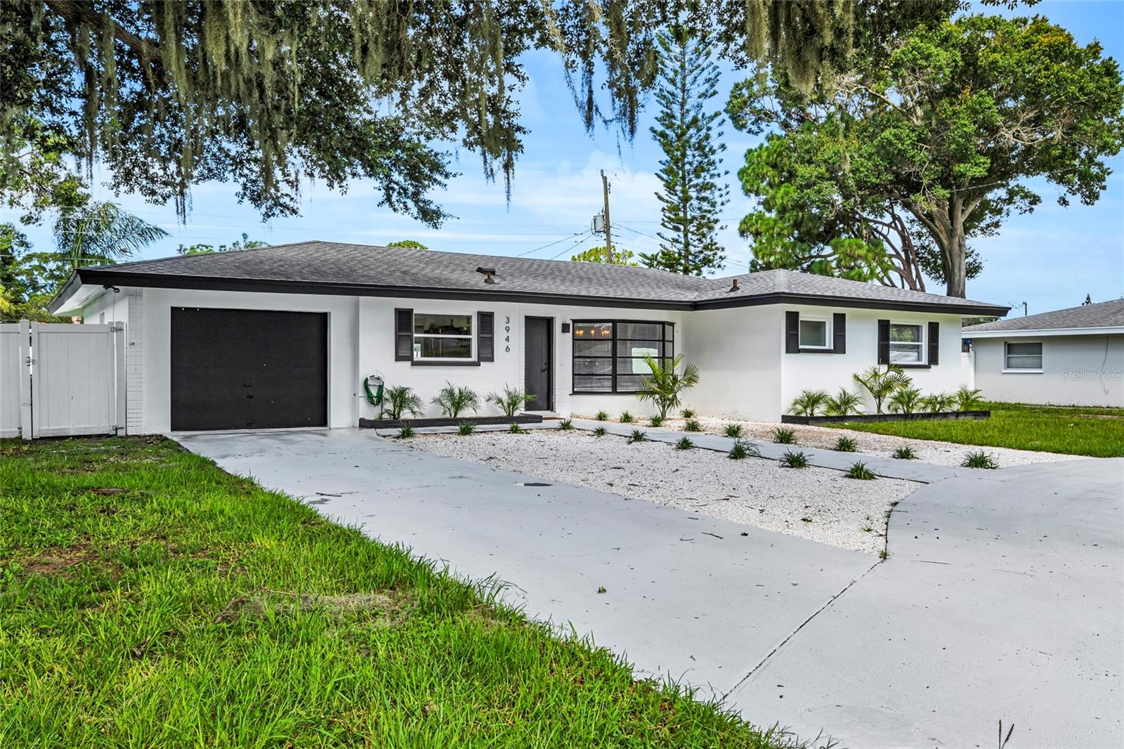 Image 2 of 23 For 3946 Prudence Drive