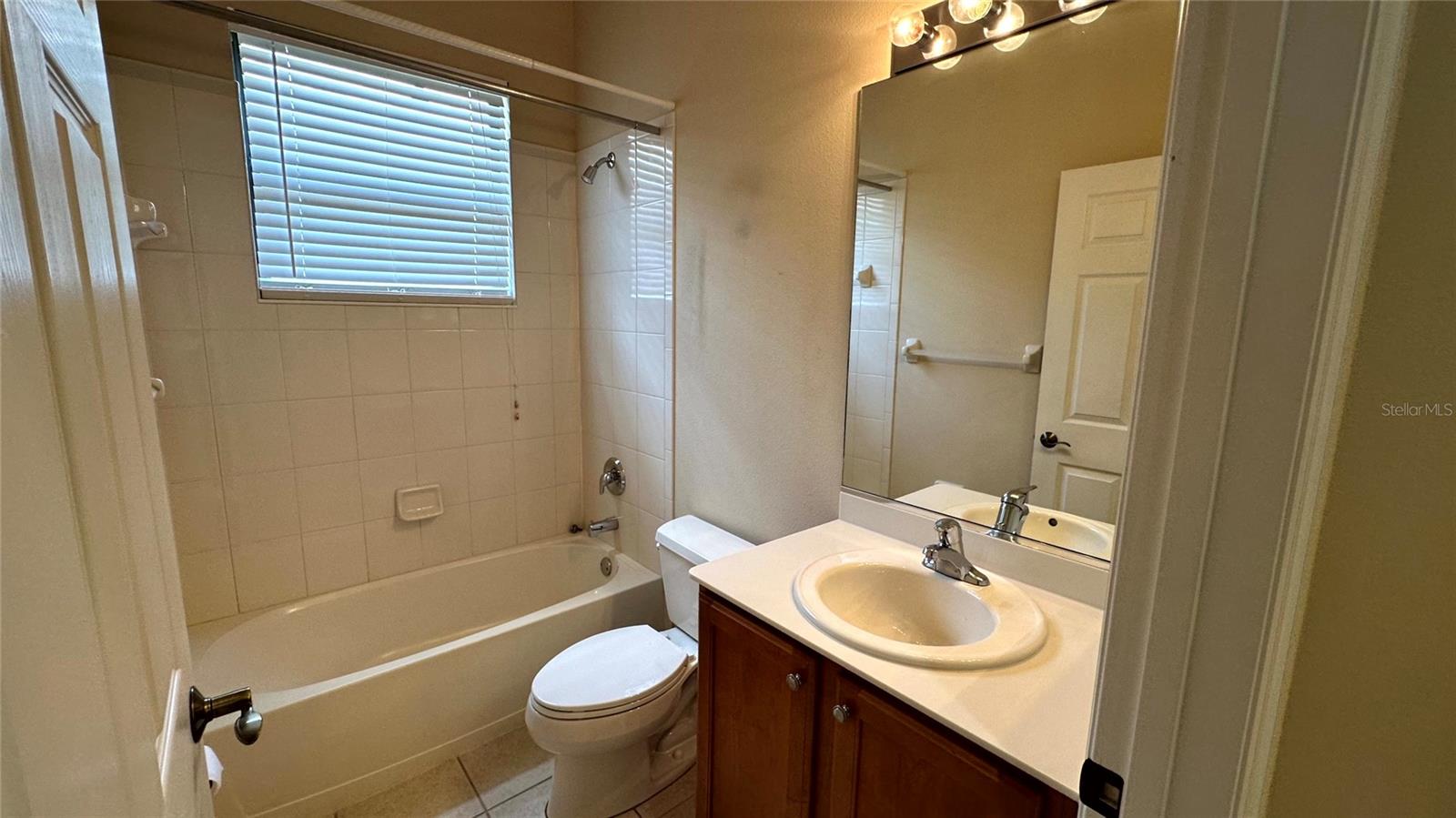 Image 15 of 38 For 8146 Indigo Ridge Terrace -