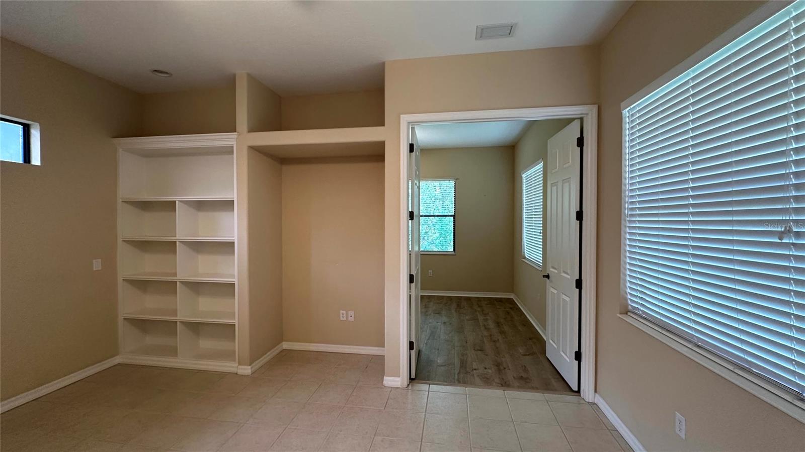 Image 18 of 38 For 8146 Indigo Ridge Terrace -