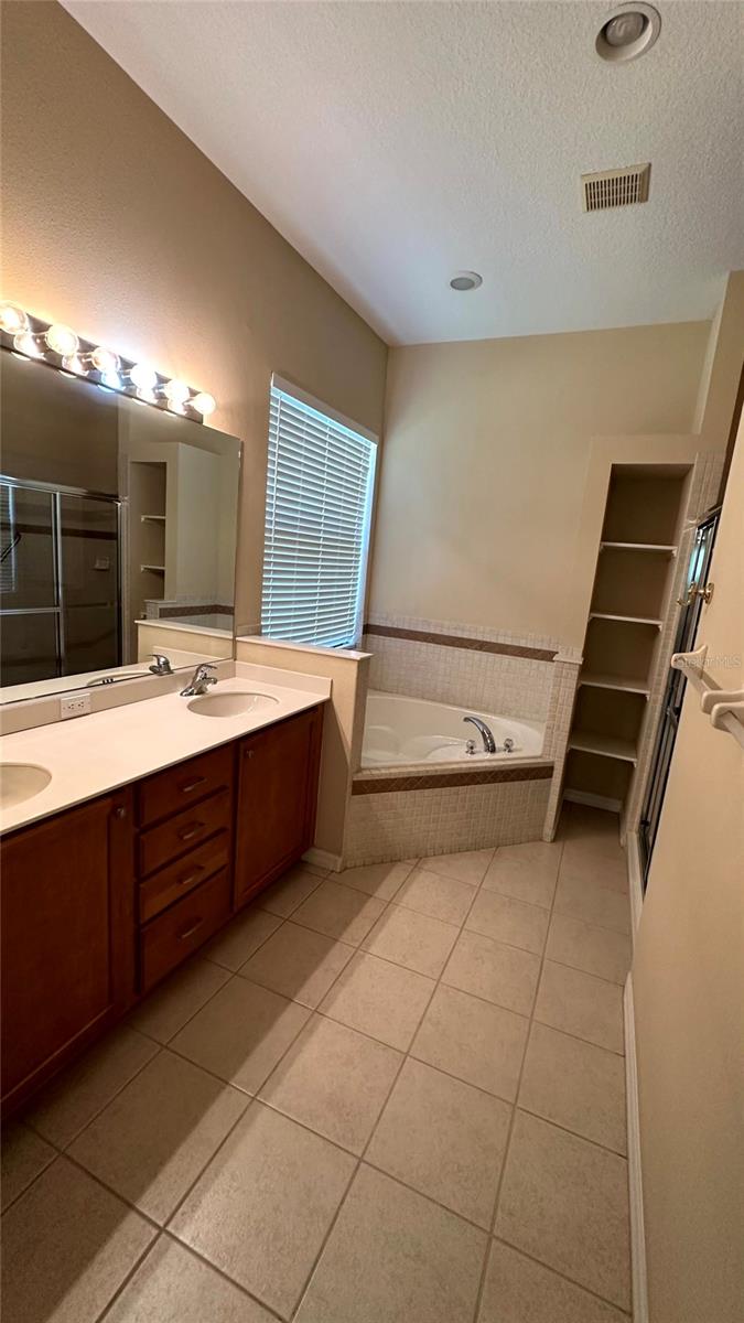 Image 26 of 38 For 8146 Indigo Ridge Terrace -