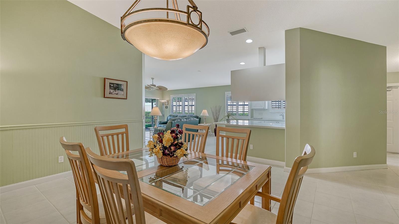 Image 18 of 95 For 5737 Ivrea Drive