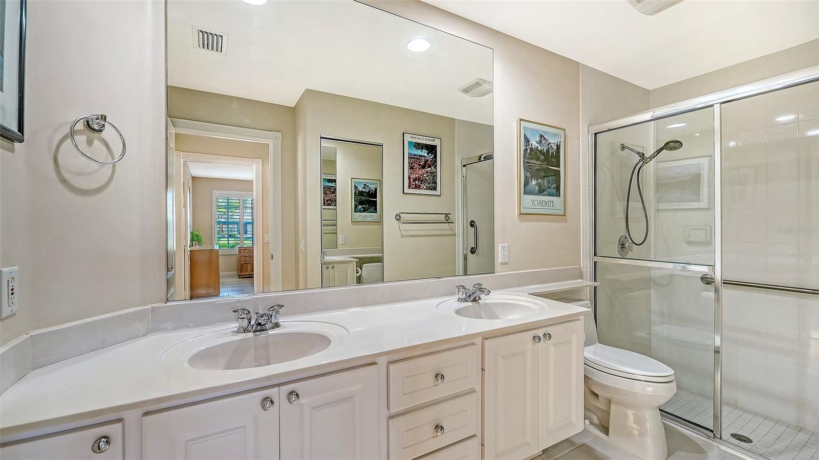 Image 24 of 95 For 5737 Ivrea Drive