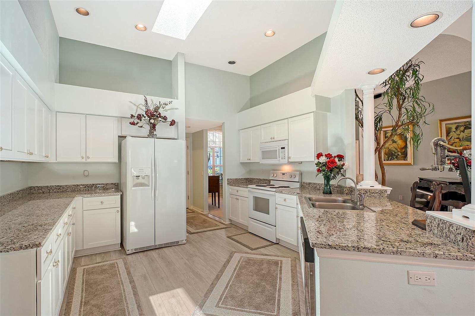Image 15 of 31 For 8924 Huntington Pointe Drive