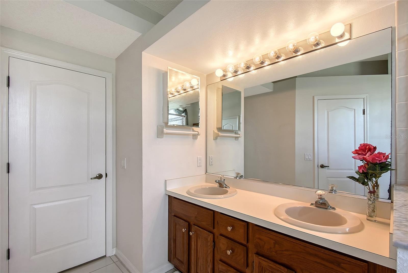Image 21 of 31 For 8924 Huntington Pointe Drive