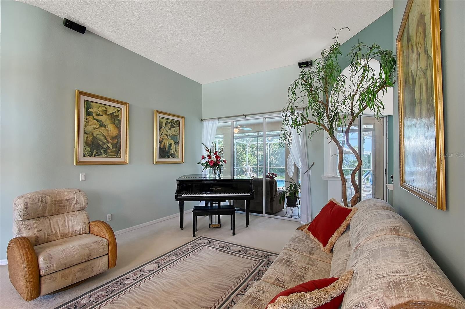 Image 4 of 31 For 8924 Huntington Pointe Drive