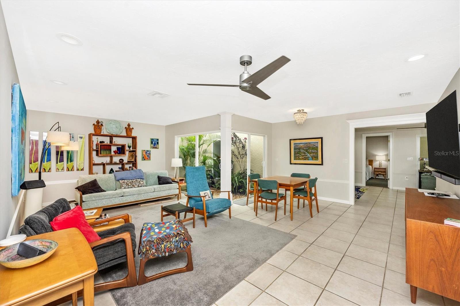 Image 6 of 60 For 3905 Glen Oaks Manor Drive