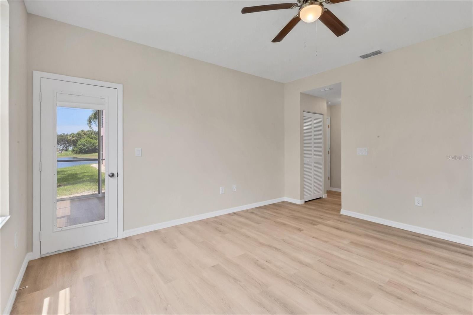 Image 14 of 28 For 4050 Pinebrook Circle 5
