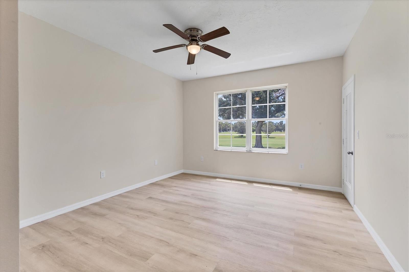 Image 15 of 28 For 4050 Pinebrook Circle 5