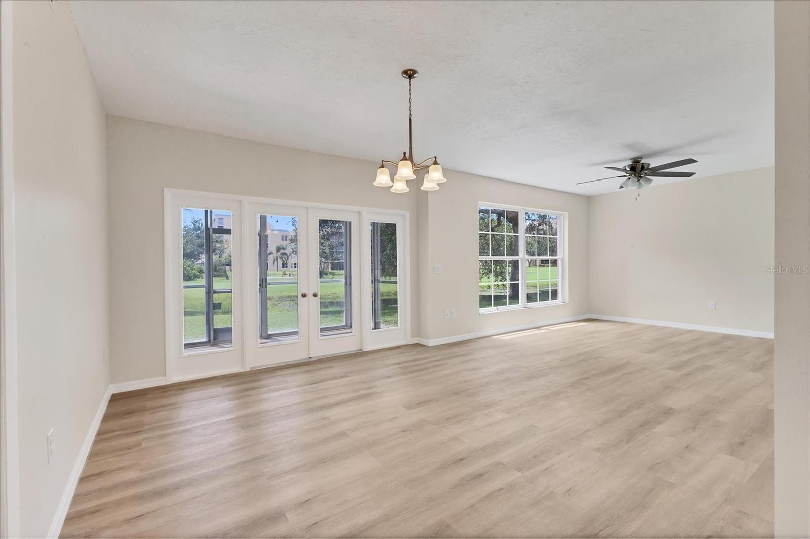 Image 6 of 28 For 4050 Pinebrook Circle 5