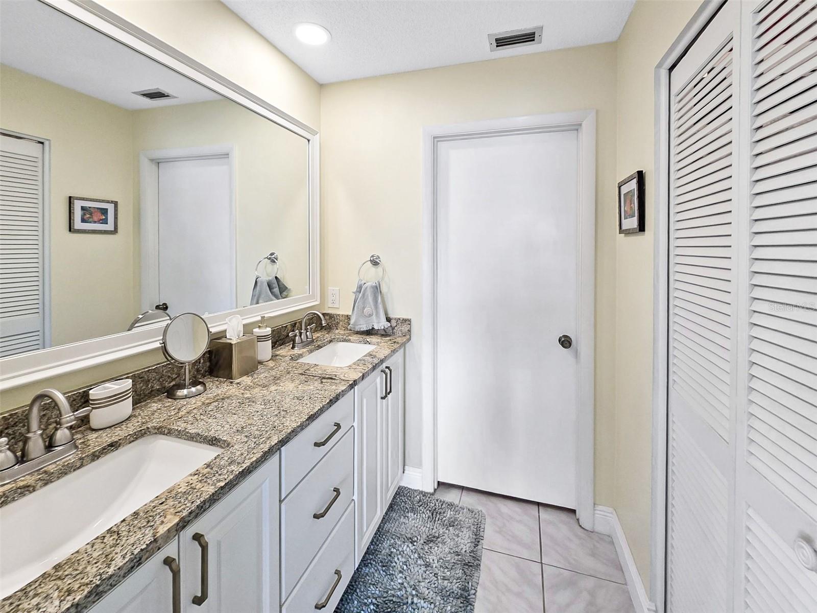 Image 21 of 28 For 5749 Avista Drive 4148