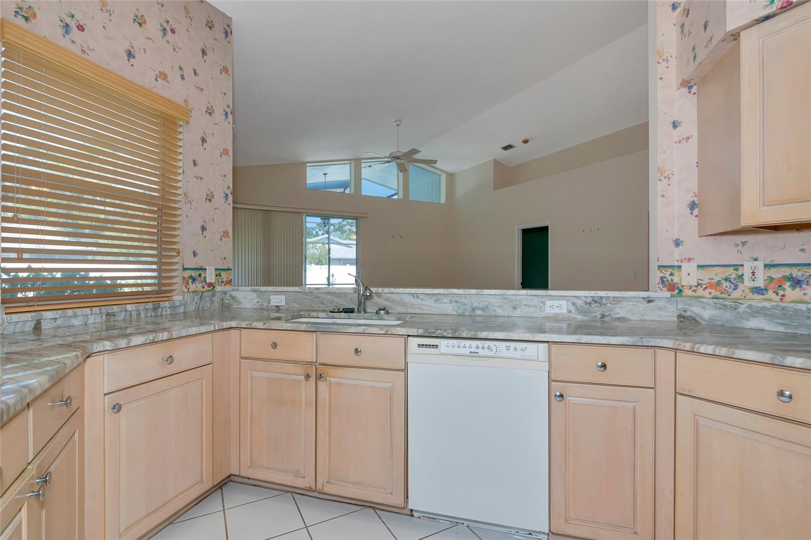 Image 14 of 33 For 4318 Marcott Circle