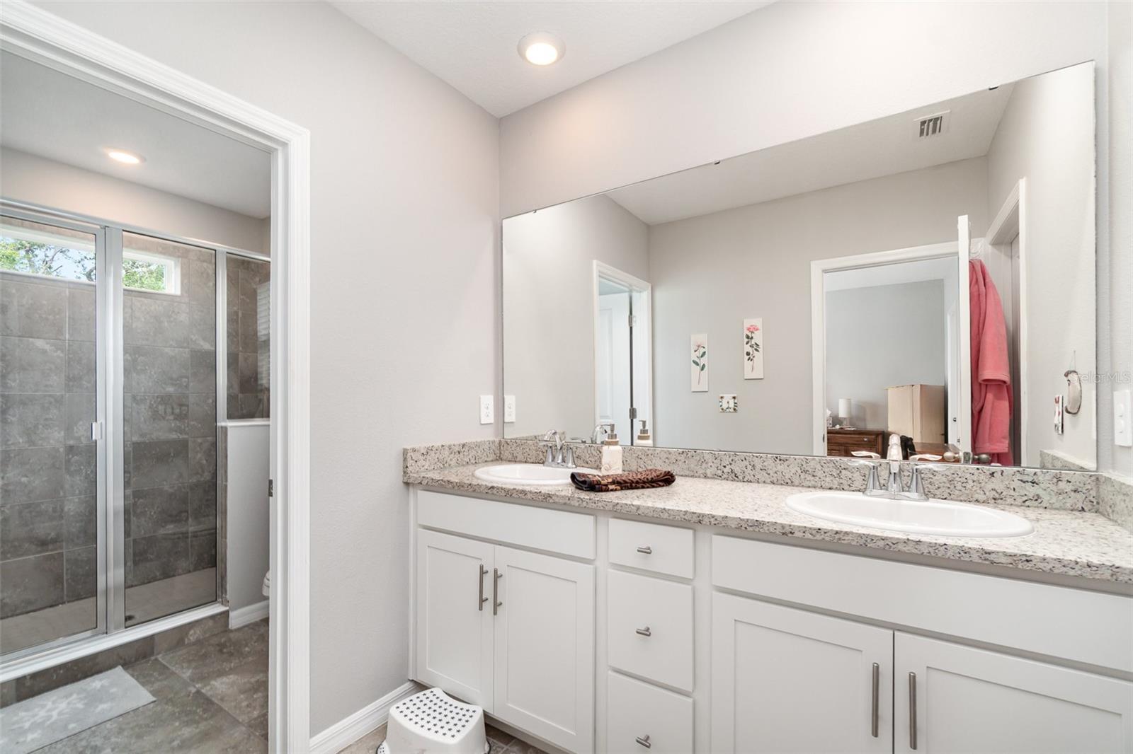 Image 15 of 26 For 6608 Serenity Fall Ln Lane