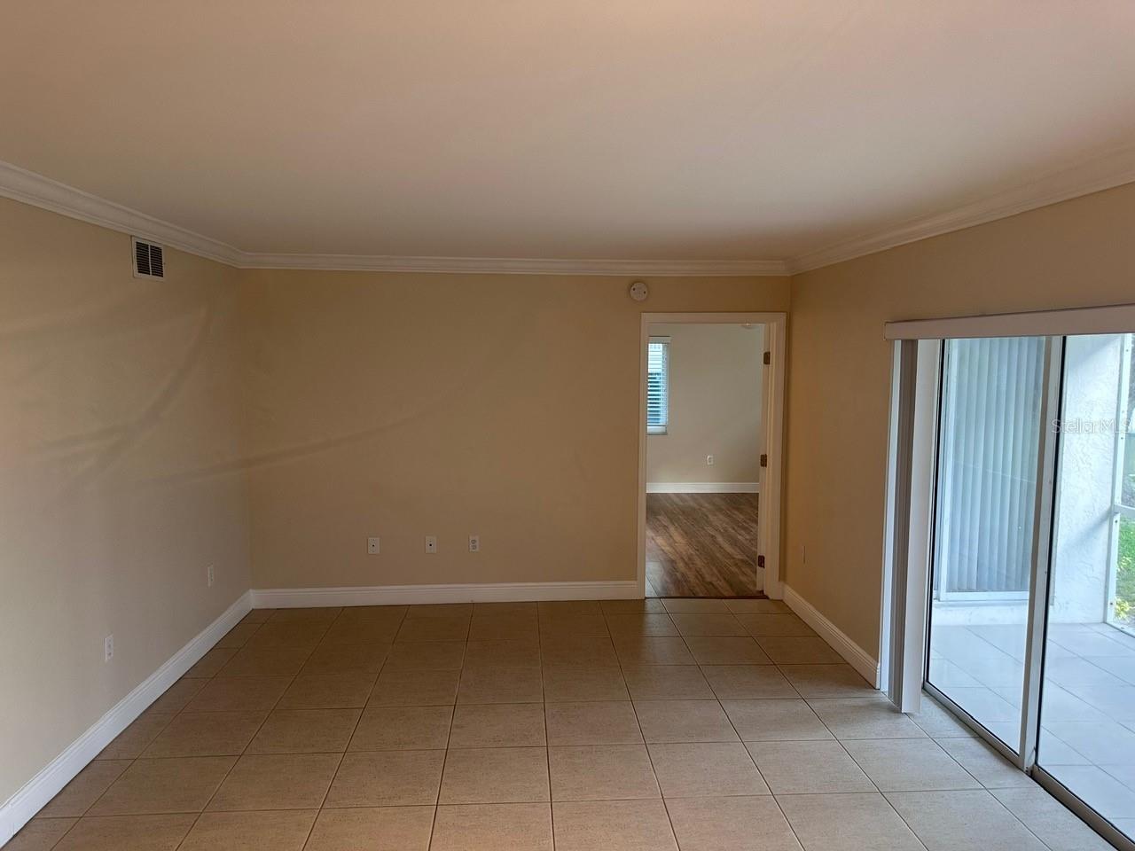 Image 9 of 27 For 1434 Marion Avenue 1
