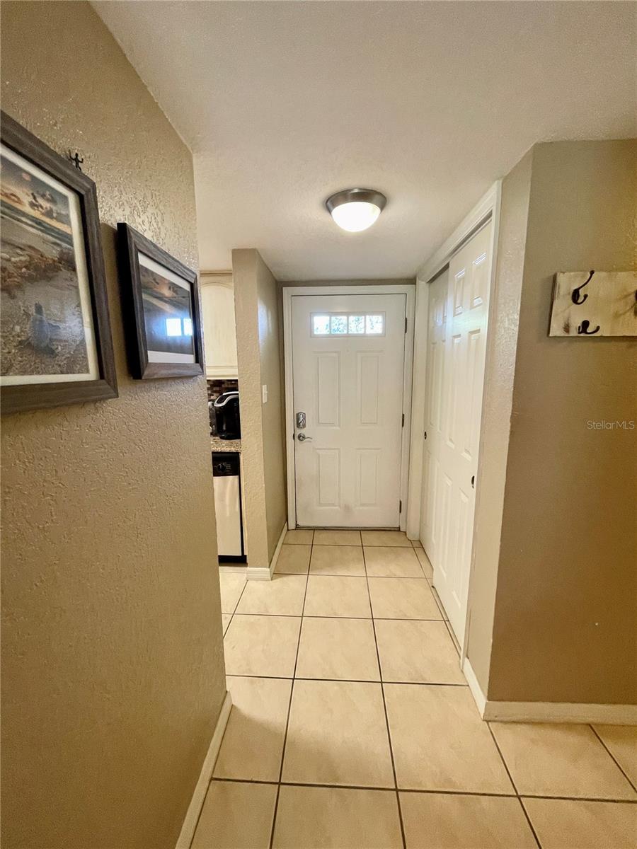 Image 4 of 35 For 912 La Costa Circle Unit 3
