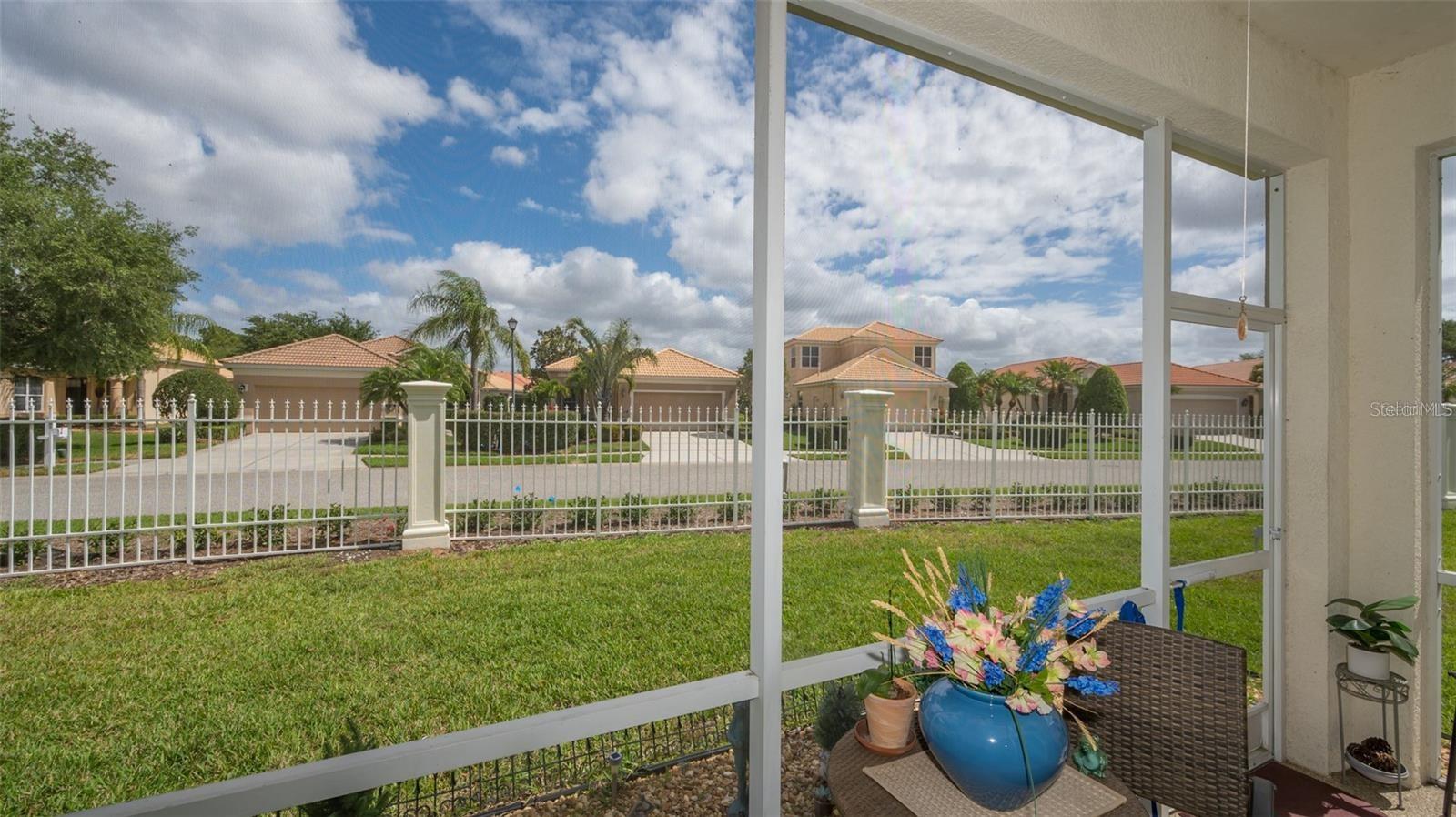 Image 24 of 54 For 7357 Fountain Palm Circle 11-102